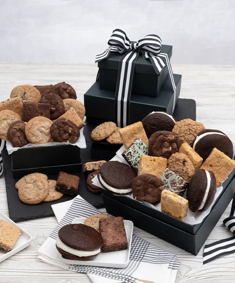 Tis The Season Bakery Gift Box - Large