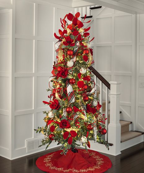 7.5 ft Decorated Christmas Tree w/ Lights - Christmas Red & Gold Decor