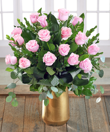 Tiffany Pink Ecuadorian Mountain Roses, hand-picked in the high elevations where the combination of full sun & cool temperatures create the perfect rose.