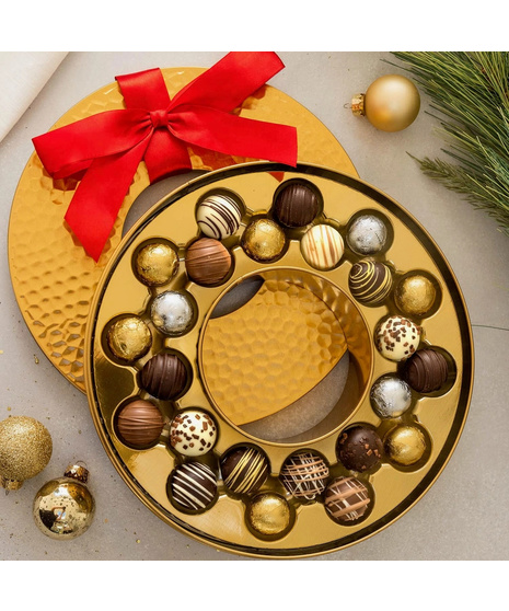 Sweet Treats Wreath - Bonnie & Pop New York Confections